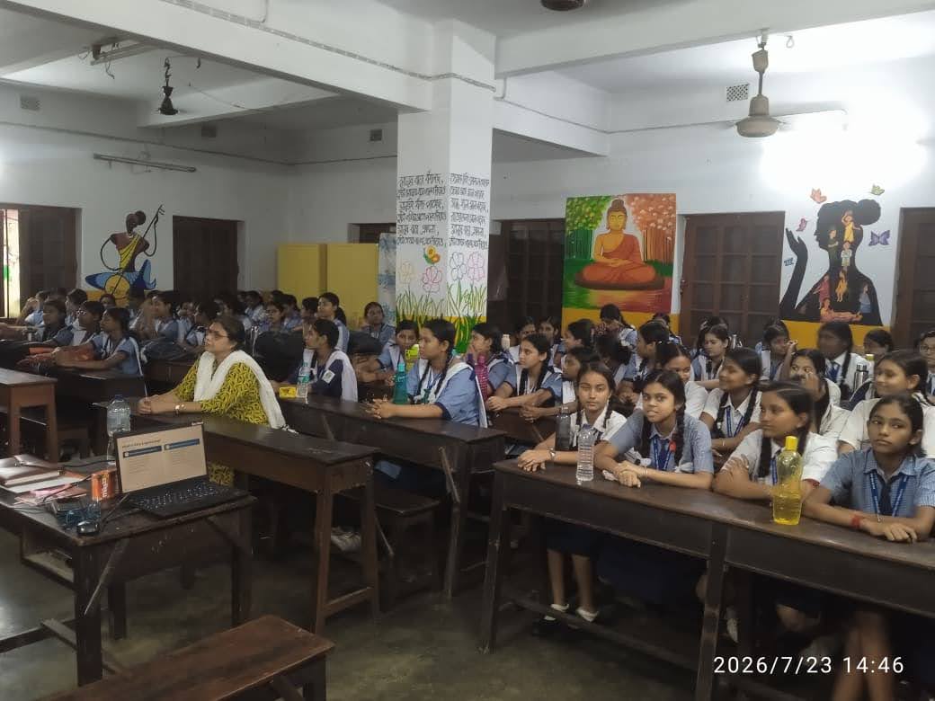 MAVI Foundation — students settling in for the free workshop at Ram Joy Seal Sishu Pathsala, 2026 (photo 1 of 10)